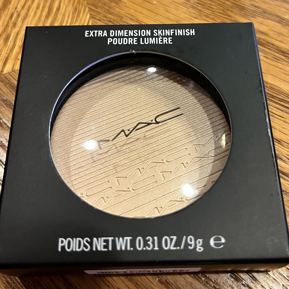 MAC highlighter in Double Gleam